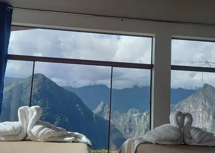Lodge Llactapata Overlooking Machu Picchu - - Restaurant *