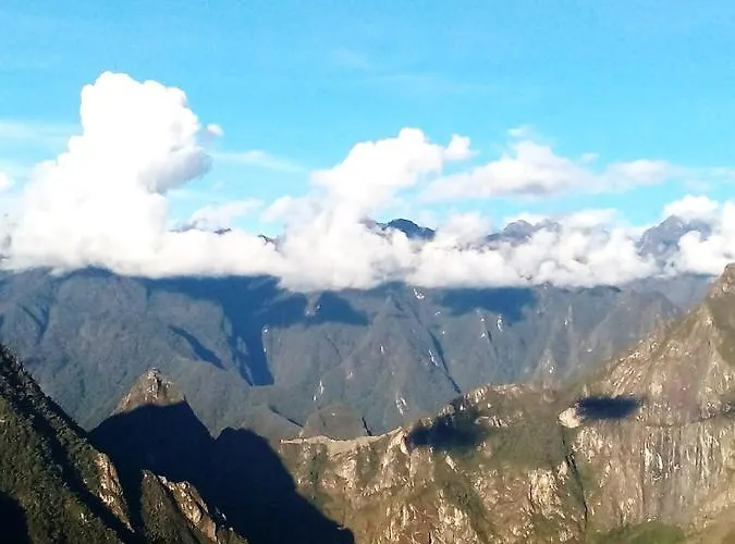 Llactapata Overlooking Machu Picchu - - Restaurant Lodge