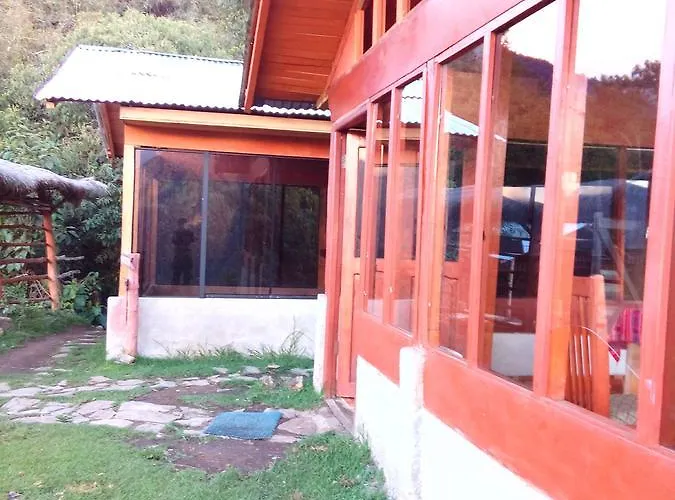 Llactapata Overlooking Machu Picchu - - Restaurant Lodge