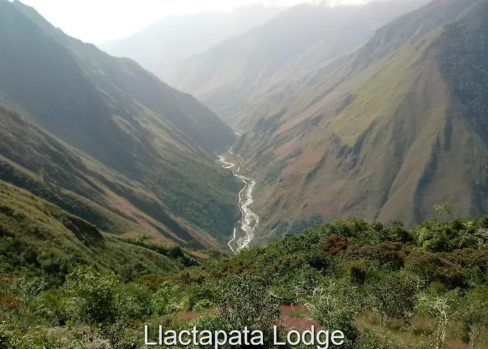 Llactapata Overlooking Machu Picchu - - Restaurant Lodge *