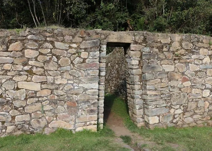 Llactapata Overlooking Machu Picchu - - Restaurant