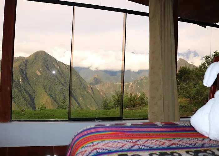 Llactapata Overlooking Machu Picchu - - Restaurant Lodge Santa Teresa (Cusco)