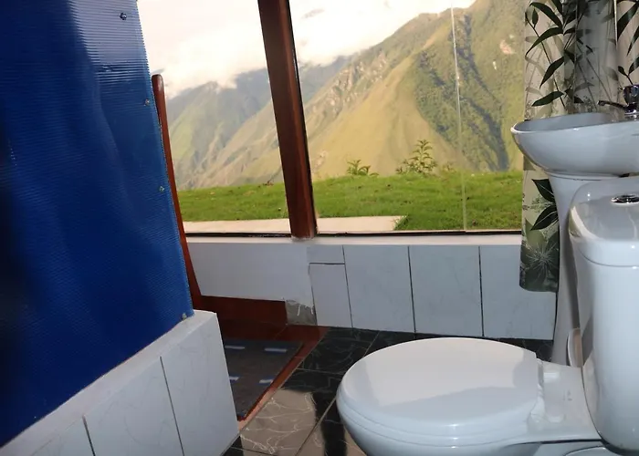 Llactapata Overlooking Machu Picchu - - Restaurant Santa Teresa (Cusco)